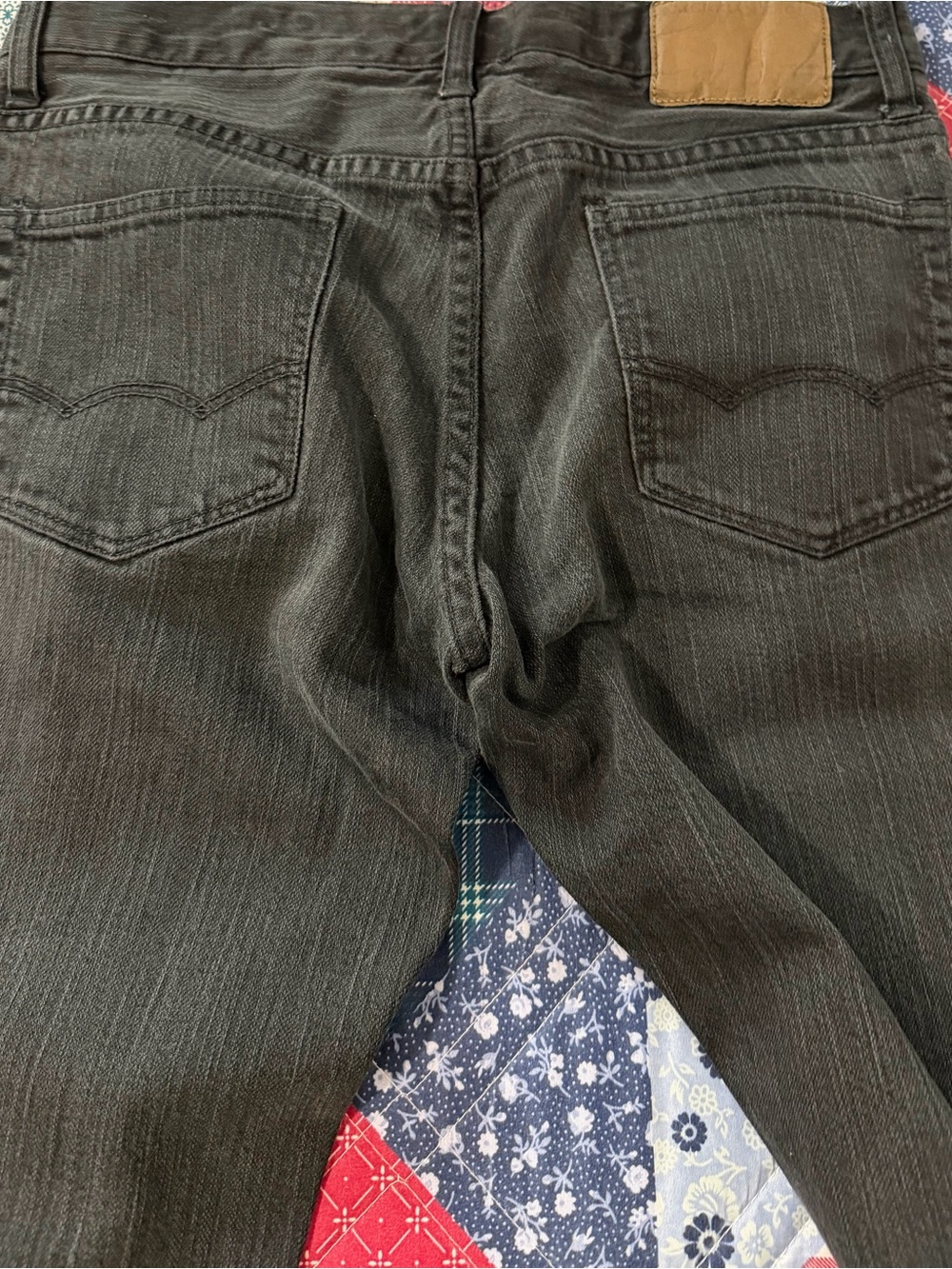 American Eagle Outfitters Women's Slim Straight Jeans in Dark Gray
